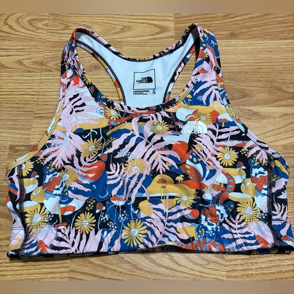 The North Face International Women’s Day Collection Flash Dry size XL - Picture 1 of 4